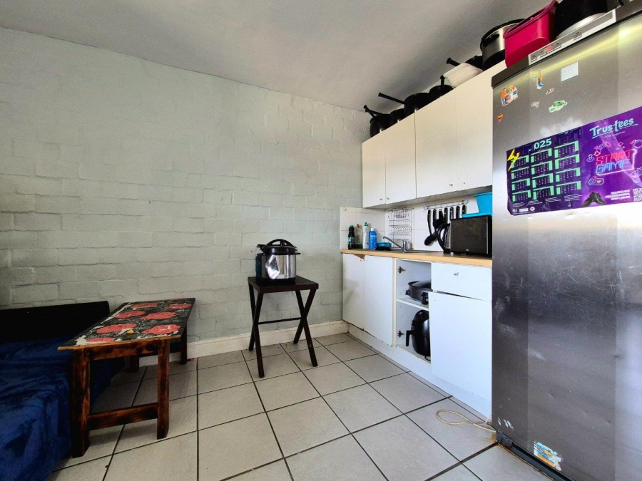 1 Bedroom Property for Sale in Wynberg Western Cape
